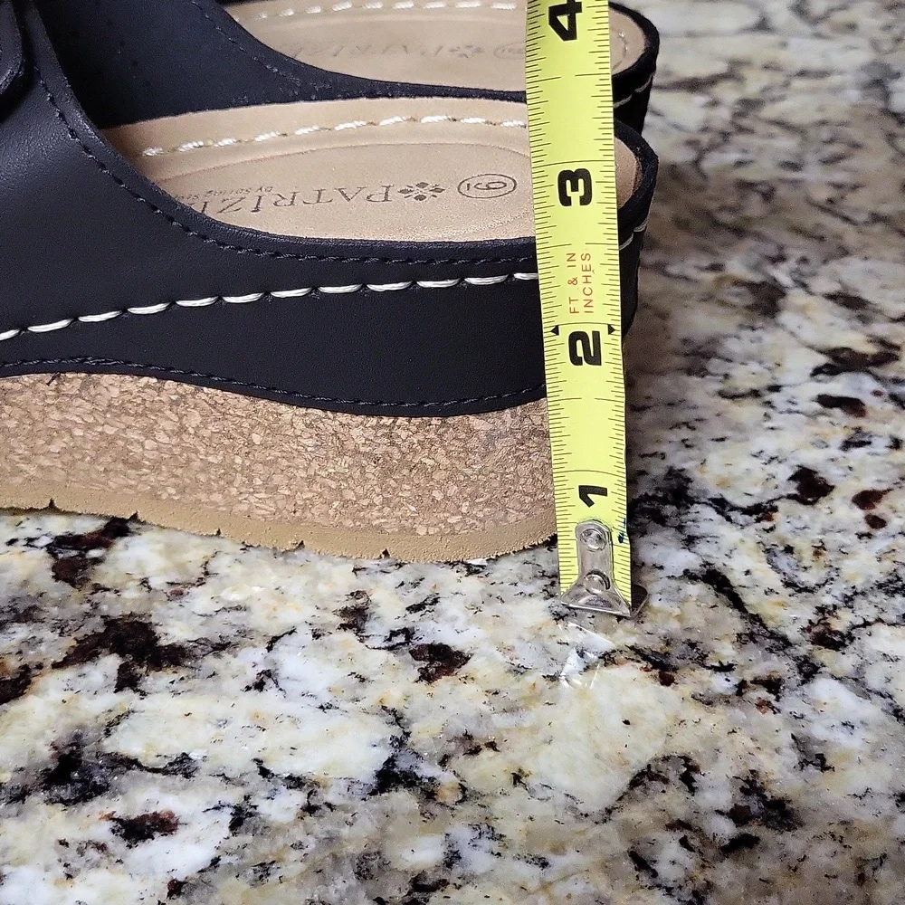 Patrizia Black Bagley Sandals Size 9